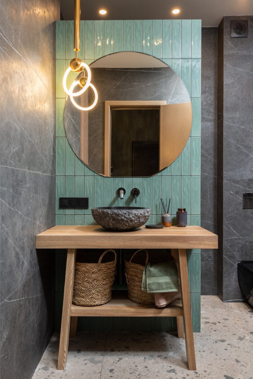 Marble Sinks & Vanities: Sizes, Installation and Prices in Saudi Arabia 1 Stone vessel basin carved from a single block